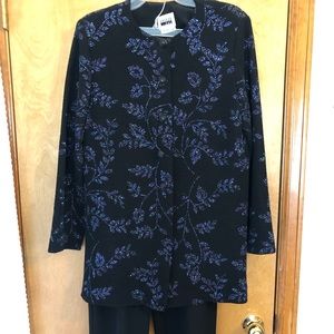 Leslie Fay Sparkling Holiday Pant-Suit